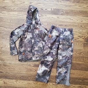 Youth M Cabela's Camoflague Jacket + Pants
